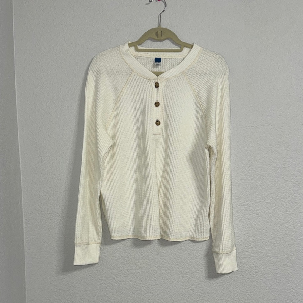 Old Navy Women's Ivory Henley Sweater